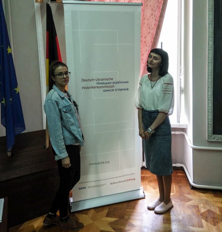 Молоді науковиці факультету взяли участь у роботі семінару „Глобальні та транснаціональні перспективи на історію України"