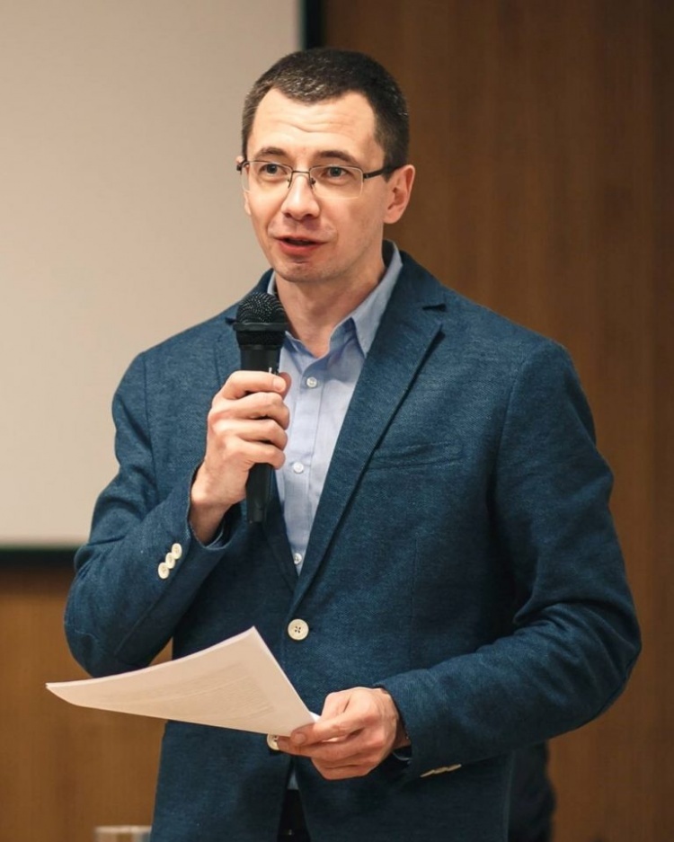 Вітаємо доцента В. О. Кулікова з присвоєнням наукового ступеню доктора наук!
