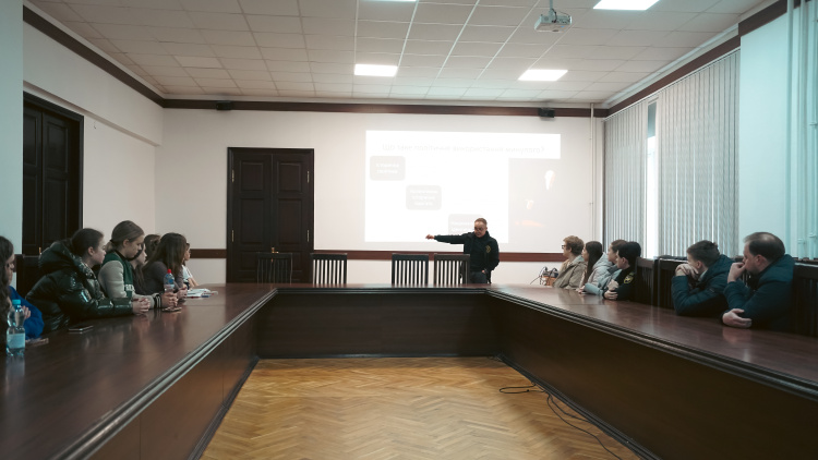 Науково-популярна лекція "Україна та Росія: війна пам'ятей, битва за історію"